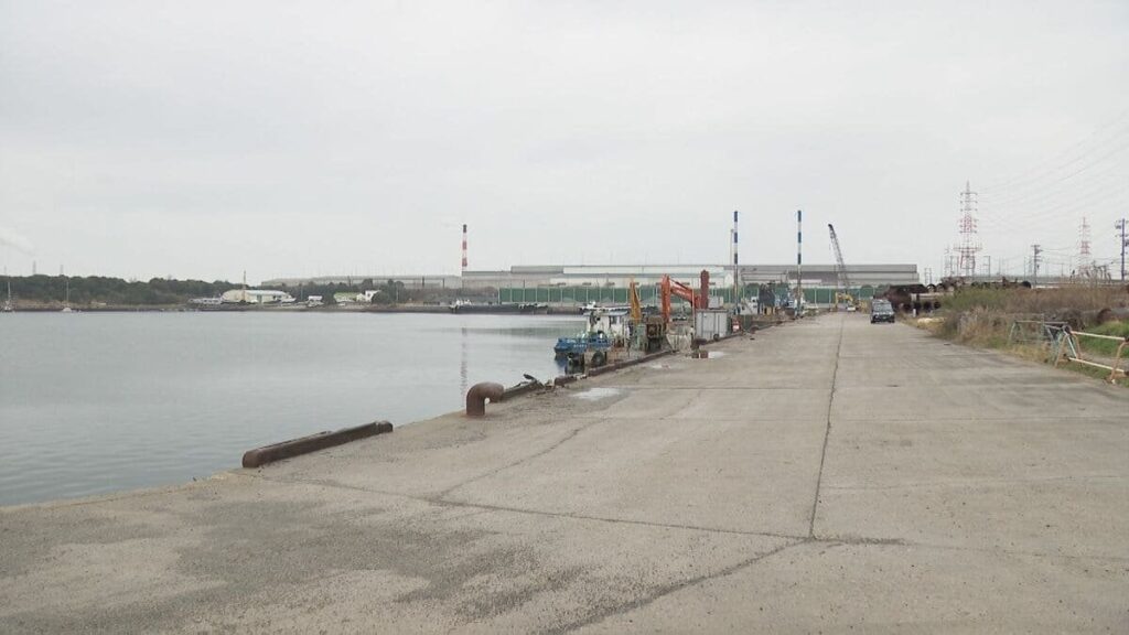 ベトナム人2人が乗る車が海に転落し 1人が死亡 愛知県半田市の衣浦港で運転操作誤ったか