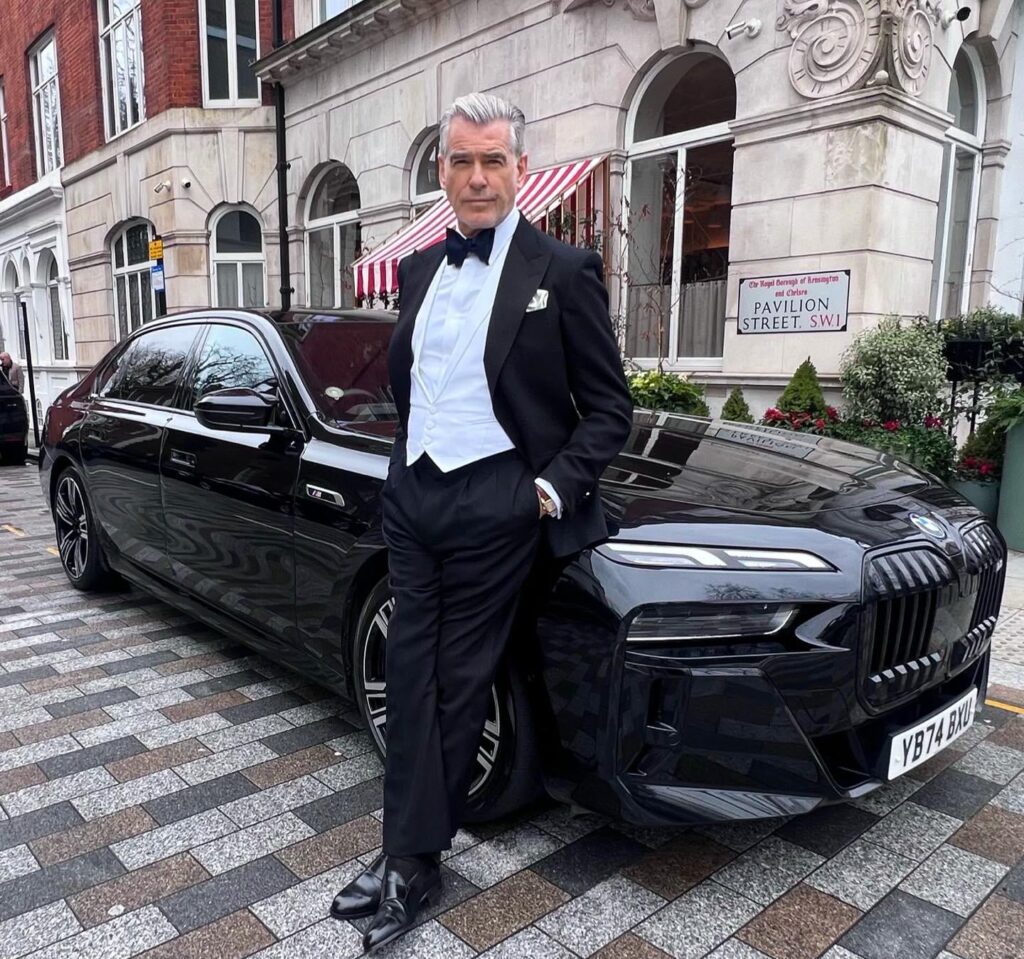 Navan自身のPierce Brosnan 71歳の最近のBAFTA映画製作者ディナー（ロンドン、メイフェア）に参加しています