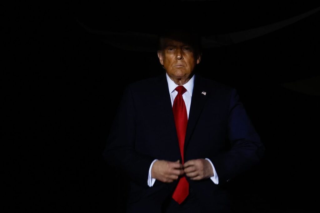 トランプは、ロシアがウクライナを「ドキドキ」しているので、ロシアを認可すると考えていると言います