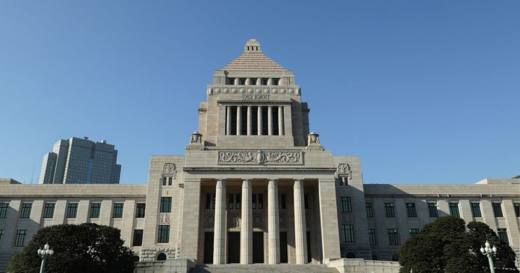 なぜ企業は自民党に献金するのか 献金上位10社に聞いた（日本経済新聞）