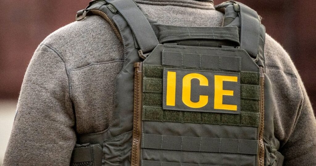 トランプの管理者は、脳がんからメキシコに回復している10歳の米国市民を強制送還します