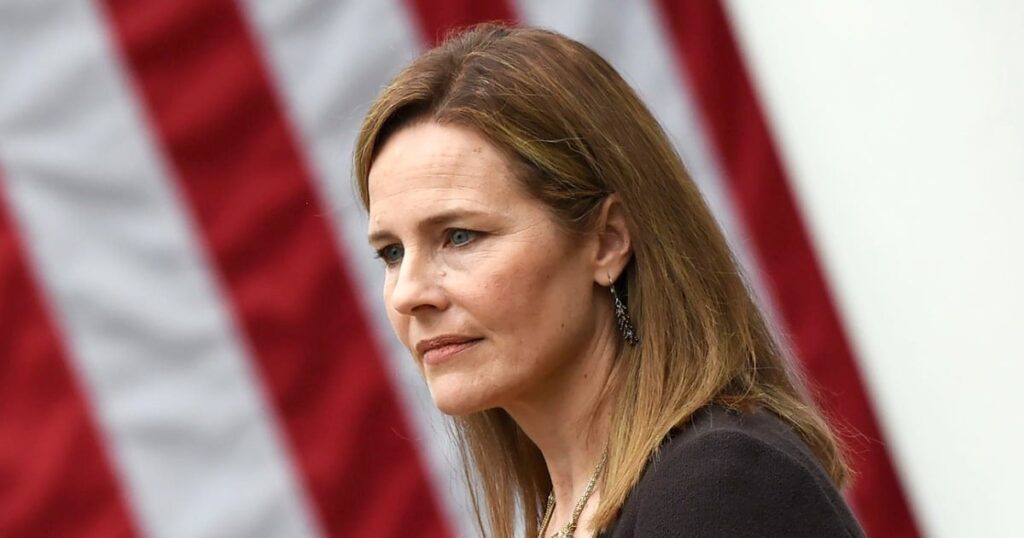 マガ・ワールドは最高裁判所裁判官エイミー・コニー・バレットをオンにする