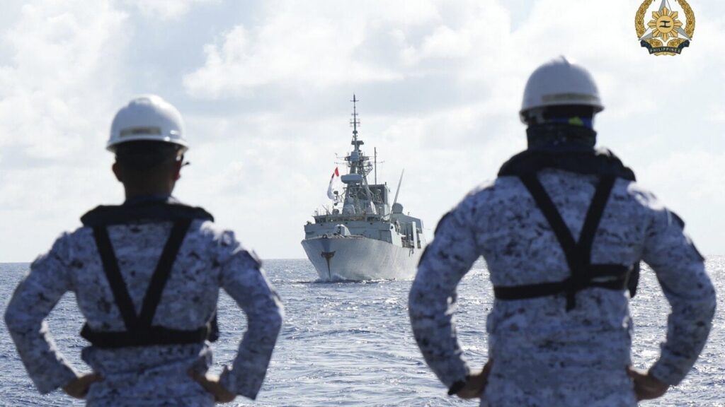 カナダとフィリピンは、戦闘ドリルと軍事的絆を後押しするために、主要な防衛協定に署名します