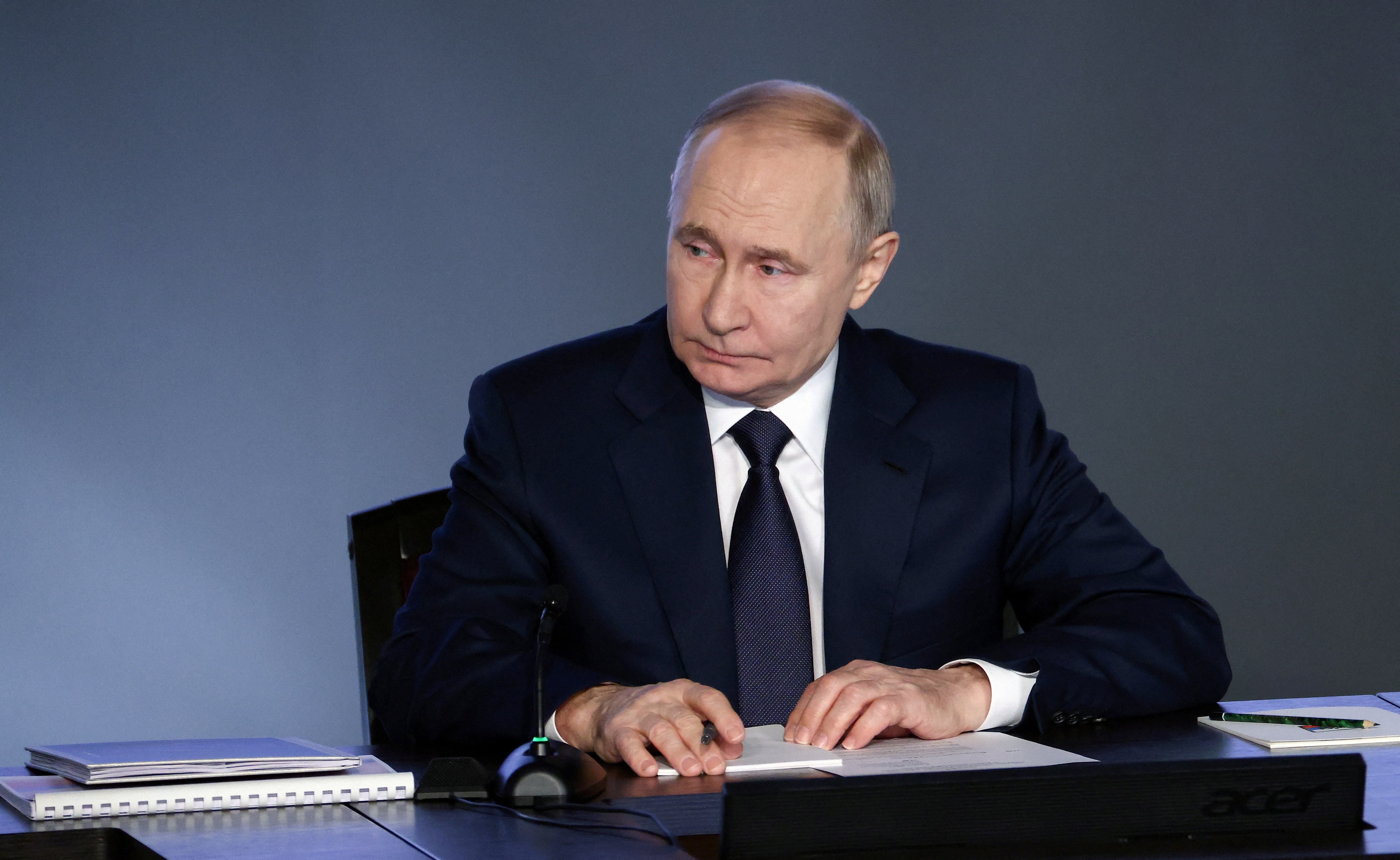 プーチン氏、クルスク州訪問　参謀総長「ウクライナ軍を包囲」と報告