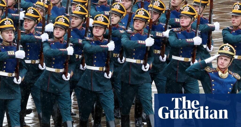 ロシアの当局者は、ウクライナで殺された兵士の母親に肉粉砕機を与えることで批判された|ロシア
