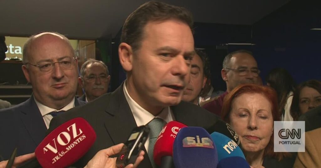 ルイス・モンテネグロは、彼が「これまでで最も精査された首相」だったと言います