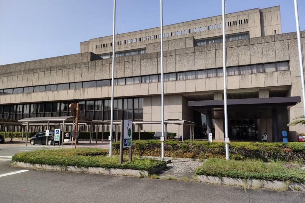 吉田紋華三重県議に殺害予告「3000件以上」 津市役所トイレに生理用品ないとXで指摘：中日新聞Web