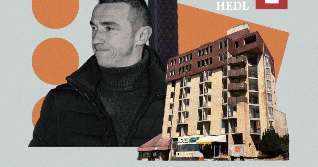 ペナバは、彼がヒルトンとヴコバルの国で最高の建物を建設すると主張しています。掘削機を持ってきました