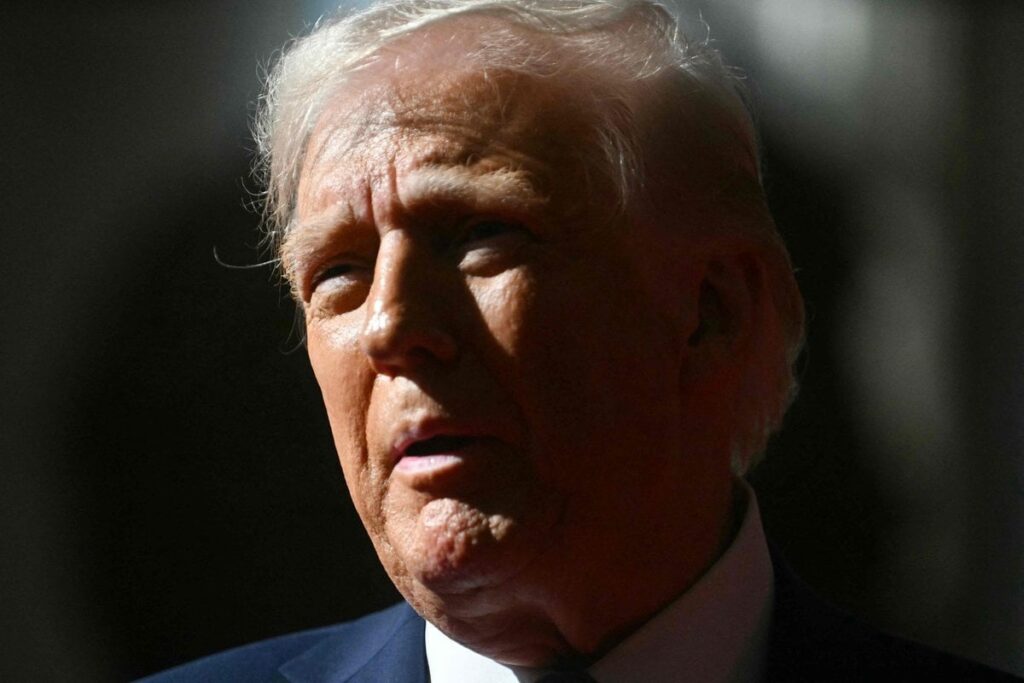 トランプは、彼がグリーンランドを占領する予定であり、「世界平和」のためにデンマークの攻撃を排除しないことを繰り返した。
