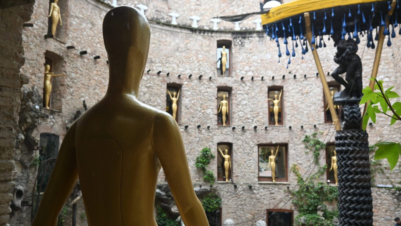 カダケスで蘇るダリと卵の思い出｜EXPAT by クーリエ・ジャポン