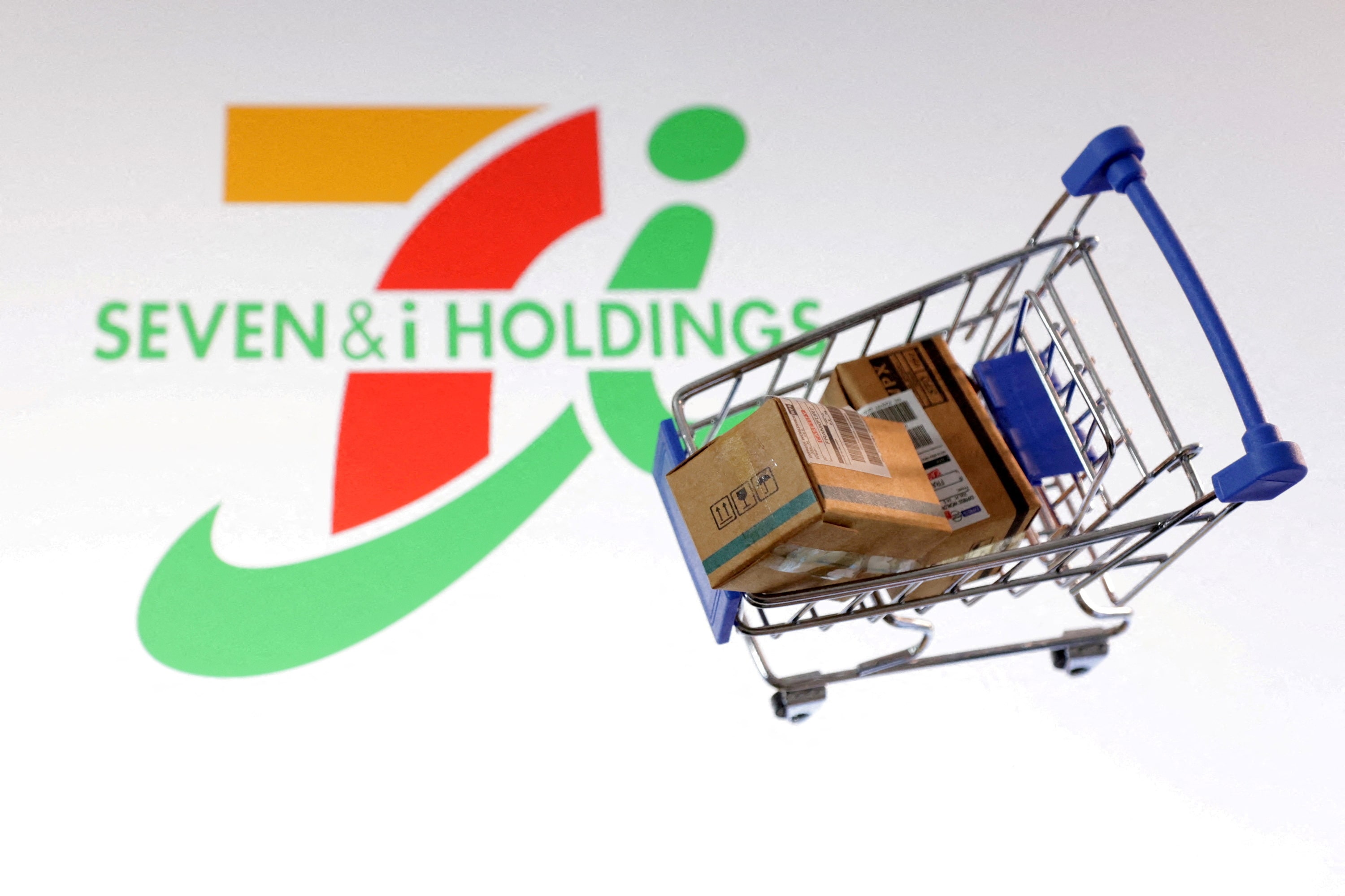 焦点：セブン、株主還元で株価浮上狙う　本質的な価値向上急がれる局面