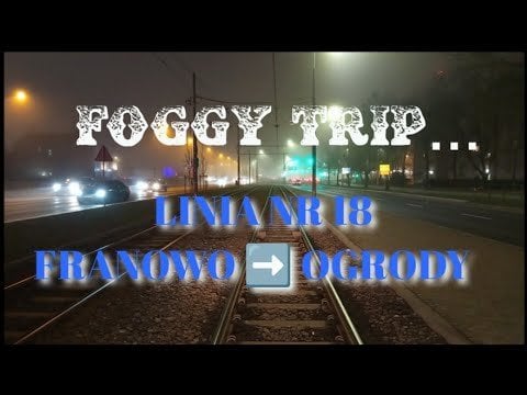 🇵🇱霧の中の夜の美しいポーランドの街