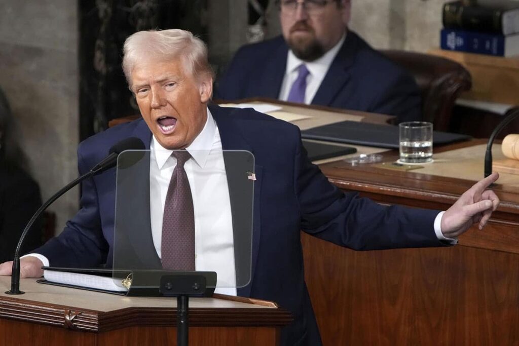 トランプ大統領 「暴走はすべて計算ずく」「イーロンは都合のいいピエロ」…識者が見抜く“狂乱を装ったパフォーマンス”の中身 ― すべて「トランプファースト」