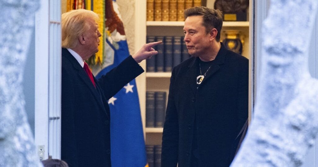 トランプは、エロン・マスクの大統領がどれだけの力を持っているかについて溶けてしまいます