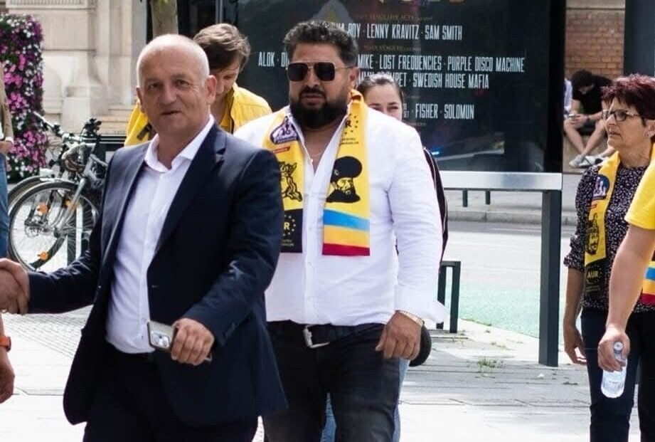 Clujからの現在：人身売買で逮捕された男は金のメンバーであり、Gold ClujのチーフであるCristian șipoș上院議員で働いていました。