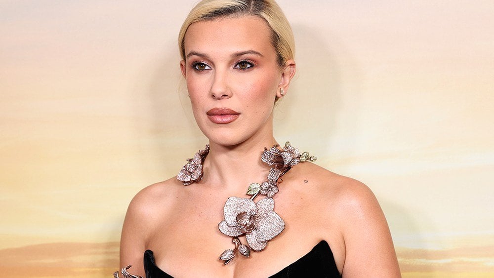 ミリー・ボビー・ブラウンはタブロイド紙に戻って、「彼女は40歳に見える」と言っています。それについて何をしてほしいですか？」