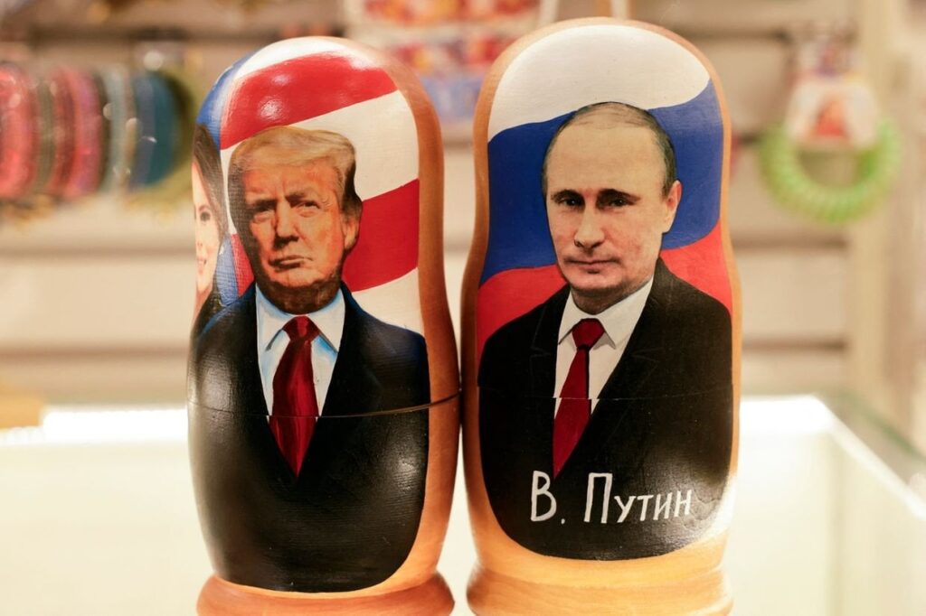 無意識であるかどうか - トランプは明らかにロシアの資産です