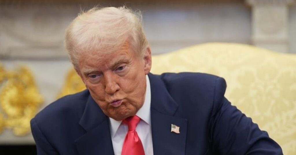 トランプの経済的承認格付けは、NBCの世論調査で記録的な記録を低くします