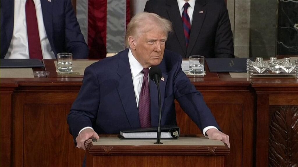 トランプ：グリーンランドを取ります