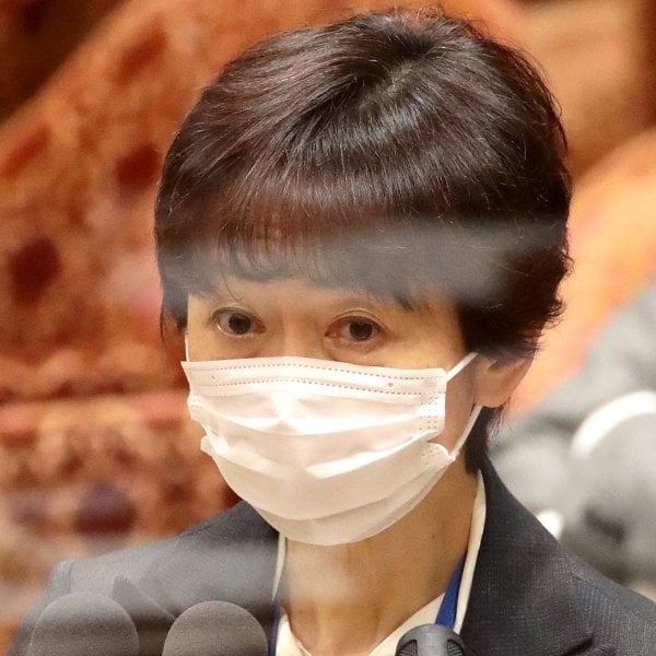 【遅報】フジ・メディア・ホールディングスの経営刷新小委員会に「飲み会を絶対に断らない女」こと山田真貴子、結婚後の「吉田真貴子」の名前で。東北新社（菅義偉の長男）からの接待問題で内閣広報官を辞職｜日刊ゲンダイDIGITAL