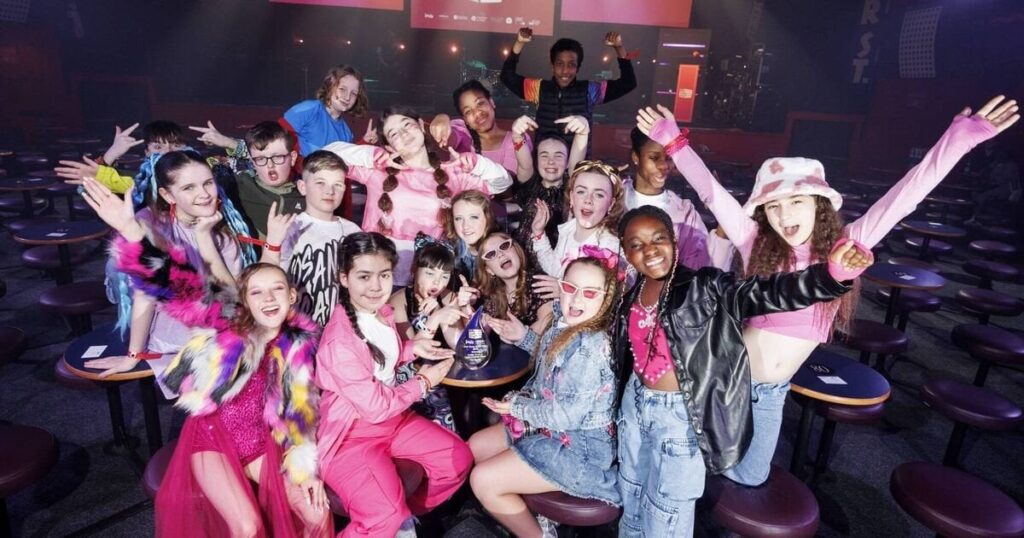 コルクの子供たちはRTéChoiceMusic Prize's Song of the Yearを獲得します