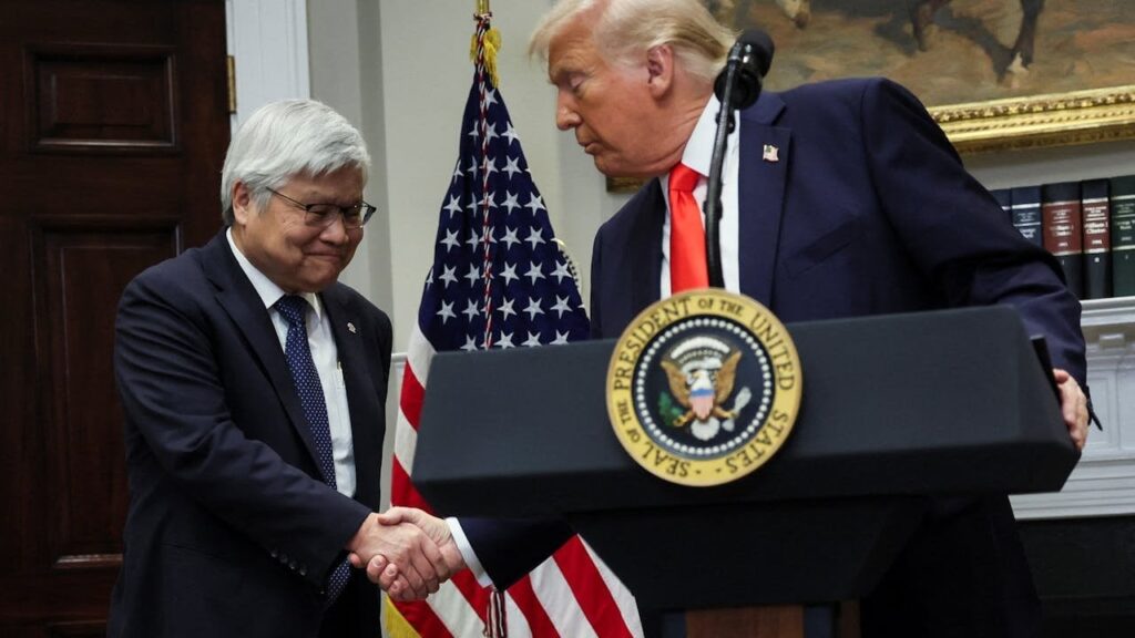 米国はウクライナに対する軍事支援を一時停止します。