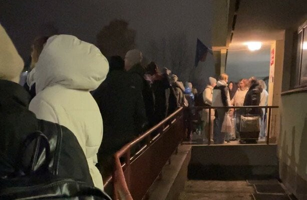 健康への危険な道：ウクライナ人が治療を受けるために戦争のためにアイルランドを離れる理由