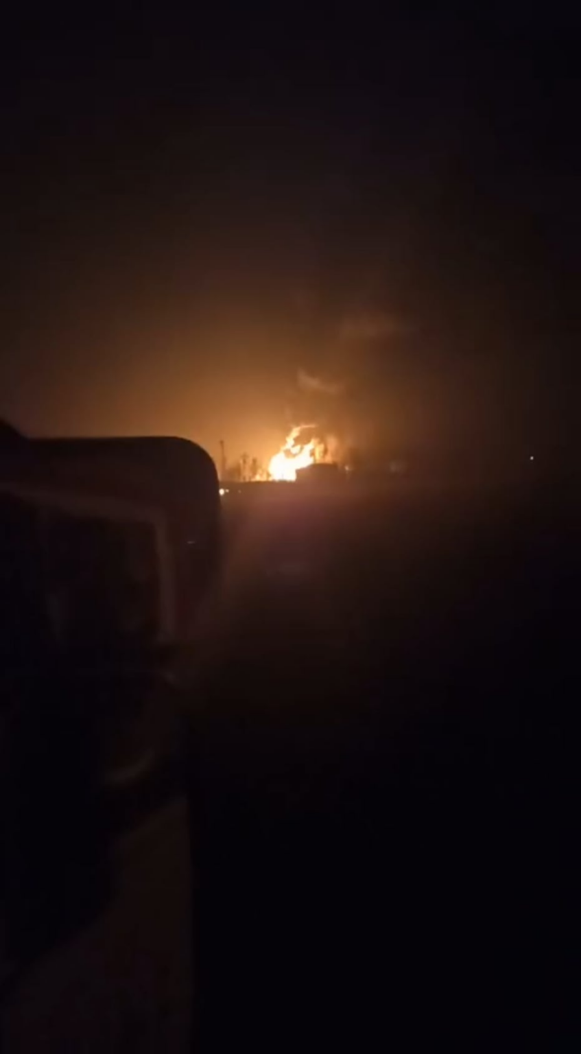 今日、Kavkazskaya石油輸送ステーションでタンクの爆発が発生しました。