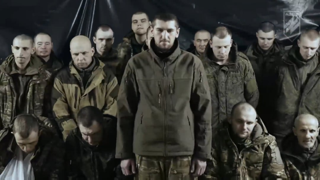 小隊司令官を含む20人のロシアの兵士が、トレツク地域の第12国立警備隊の旅団「アゾフ」に降伏した。 2025年3月