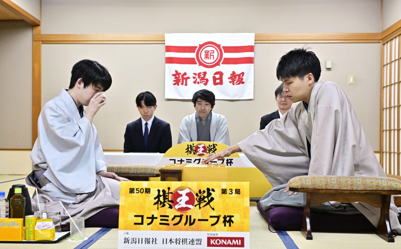 将棋 藤井七冠、棋王戦3連覇 タイトル27期、谷川17世名人に並ぶ歴代5位