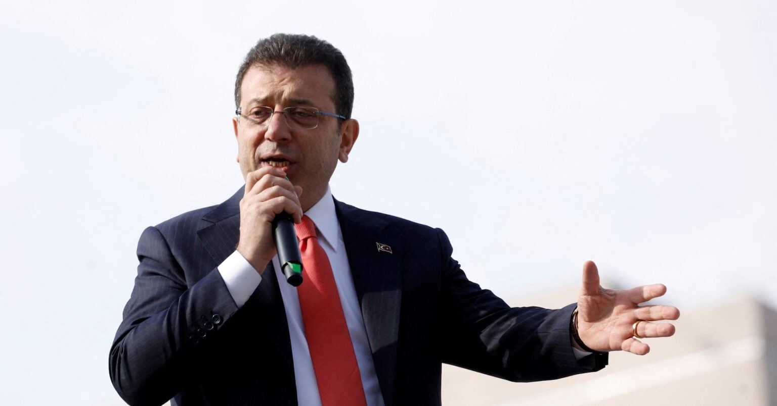 トルコ大統領の政敵を拘束、「クーデター」と野党反発 通貨最安値