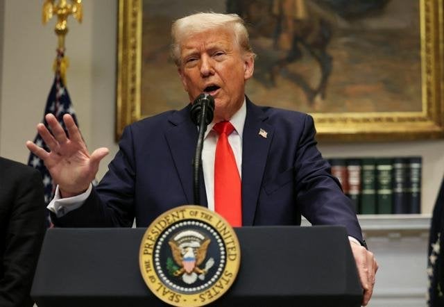 トランプ氏「円切り下げるな」日本に伝達　「関税少し上げる」と警告
