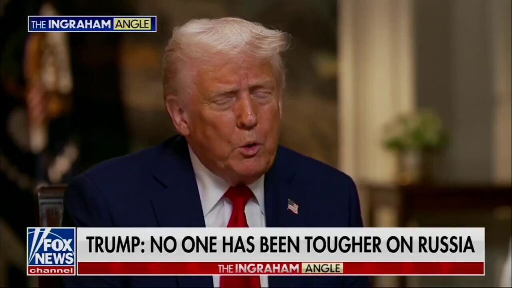 トランプは、彼がプーチン、キム・ジョン・ウン、Xi Jinpingと彼の「非常に良い」関係を挙げています。トランプは嘘をつき、プーチンは彼に「あなたが敵だと思っているのは嫌だ」と言った。トランプは再び嘘をつき、「プーチンはこれを非常に強く言った...」と言った。