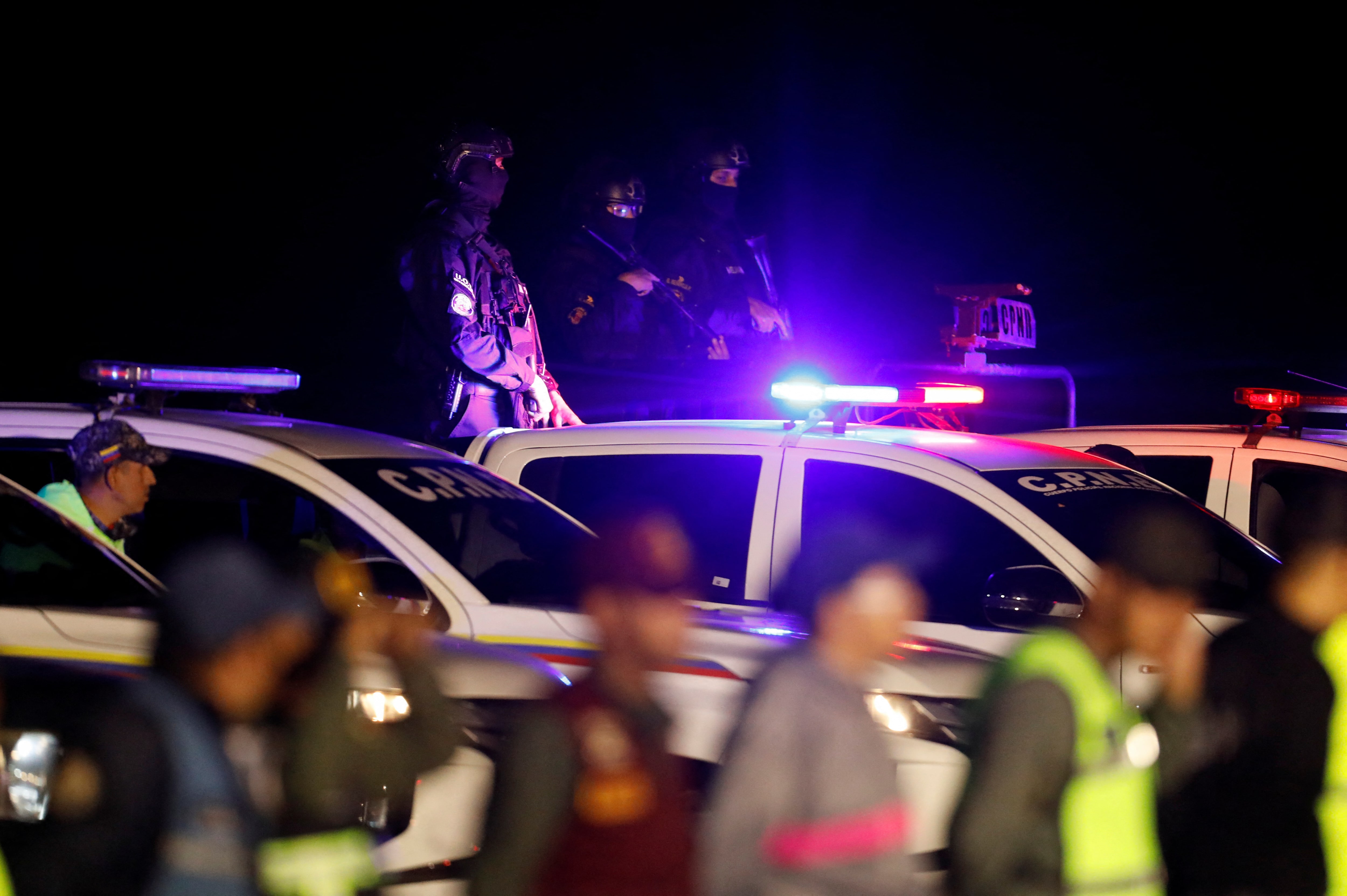 トランプ氏の移民政策、49％が支持　物価対策評価は38％＝米調査