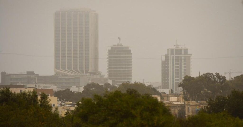 金曜日まで残るサハランのほこり、マルタ全体の大気質に影響を与える