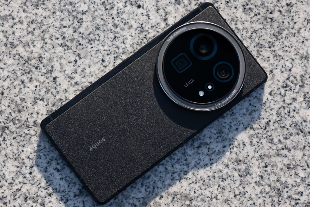 AQUOS R9 proの致命的不具合、発売3ヶ月後にようやく改善されるアップデート配信 - すまほん!!