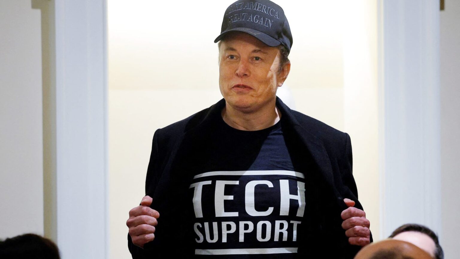 テスラの株式は、イーロン・マスクがワシントンに行ってから毎週減少しています