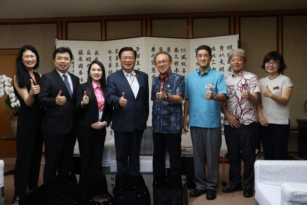台湾との連携強化を　デニー知事と商業総会の理事長が面談　沖縄