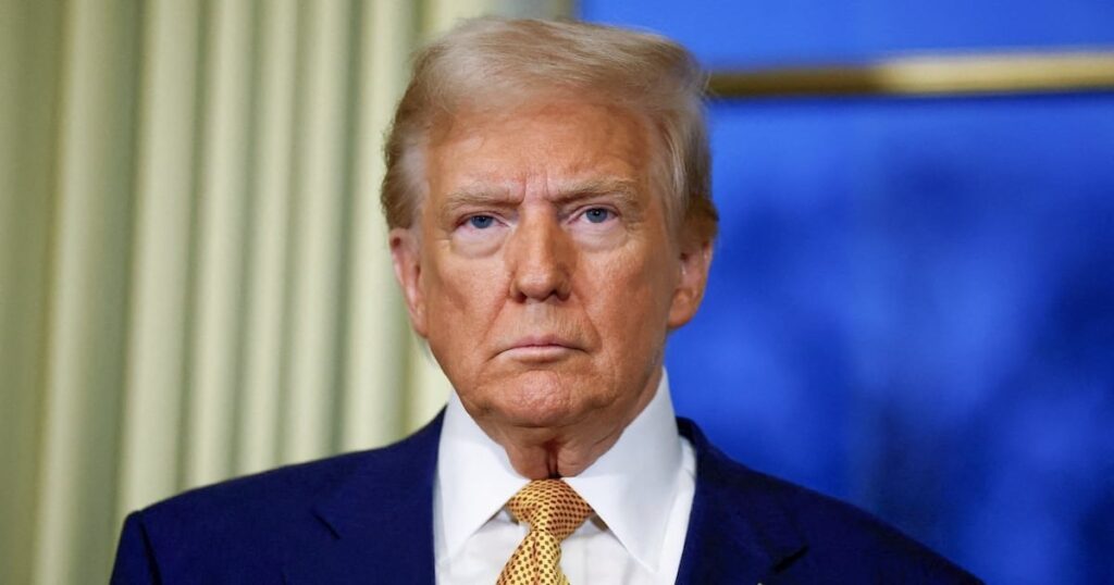 トランプの氷は、2月にバイデン政権よりも少ない人を追放しました