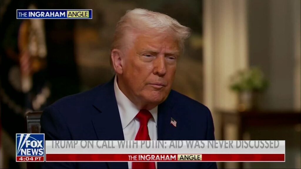 トランプは本当にロシアと貿易をしたいと思っています。このインタビューで、彼は独裁者のプーチン、習近平、キム・ジョンウンとどのように仲良くなるかについて自慢しています。トランプは、殺人の独裁者に吸い込まれながら、同盟者を攻撃し、ぶつけ、脅し、s辱します。