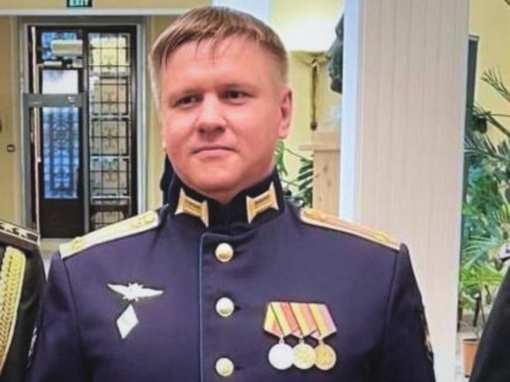 選挙が廃止されて以来初めて、ルーマニアは2人の高レンキのロシアの外交官を追放します