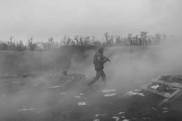 ウクライナはドンバスで枯渇したロシア軍を失速させました、現在は土地を獲得しています