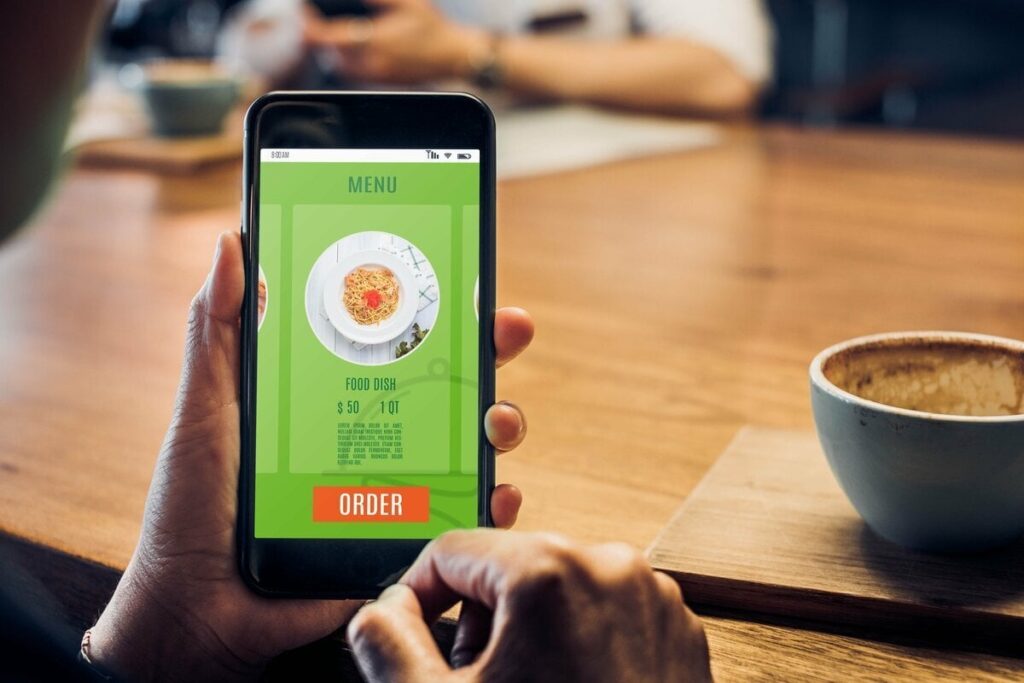 賛否両論ある“飲食店のスマホ注文” 通信料とバッテリー残量懸念の声「俺のギガに“タダ乗り”しやがって」（AERA dot.） - Yahoo!ニュース