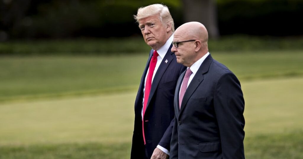 トランプは、元顧問がプーチンのスタンスについて彼を呼び出した後にそれを失います