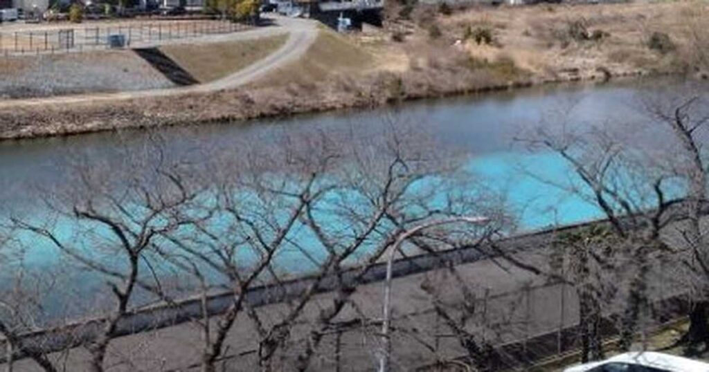 「青色の水」が川に流入し浄水場の取水を4時間半にわたり停止、原因物質特定できず 大阪