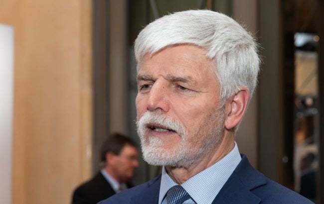 チェコの大統領は、ウクライナでの公正な平和を意欲的にするための連合の創造を求めています