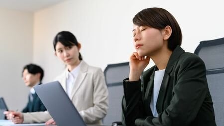 「何もしないほうが得」消極的な日本人が増える背景　“自ら行動しない態度”が広がっている