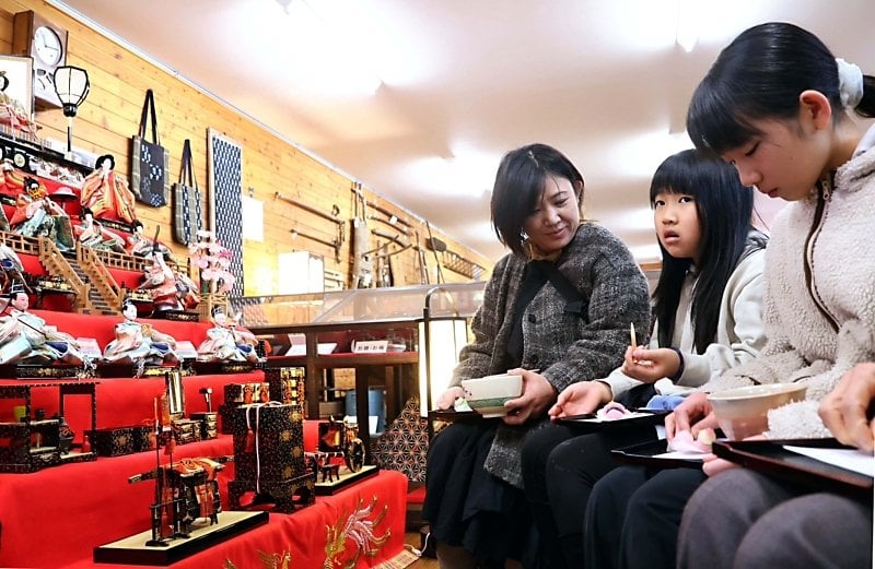 「桃の節句」って何？いつから広まったの？ 伊那市でひな祭りを深く知るお茶会開催
