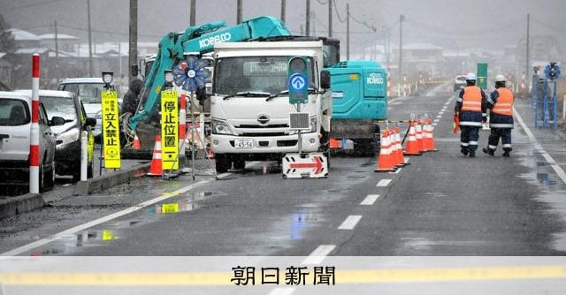 秋田のマンホール内3人死亡 硫化水素、酸素濃度低下の可能性を調査