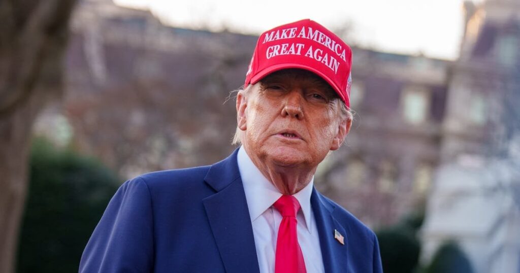 トランプは、アメリカの農民の生活を台無しにするための関税計画を明らかにしています